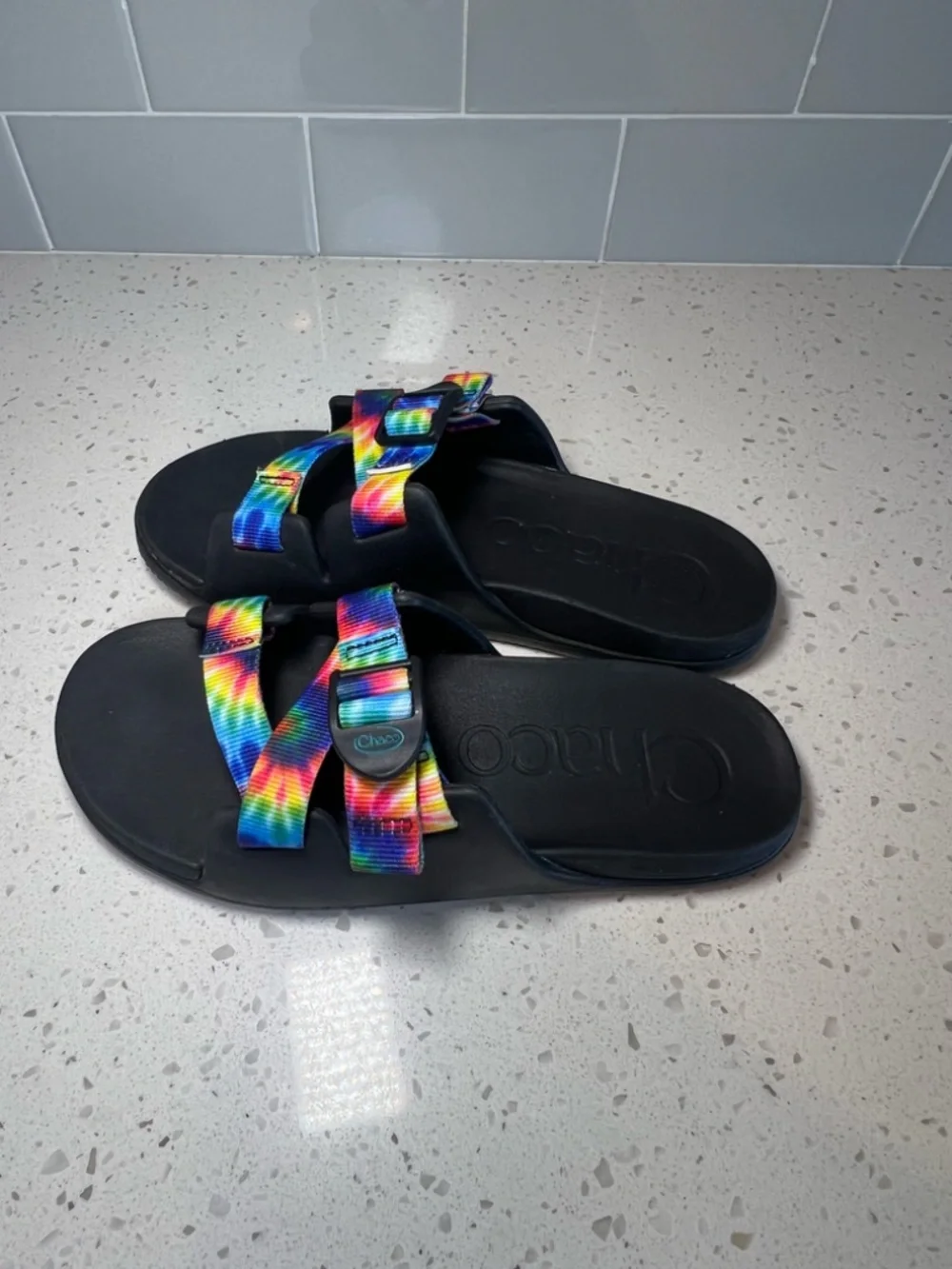 Chaco Chillos Slides Shoes Black Rainbow Tie Dye Adjustable Beach Pool Kids Sz 5